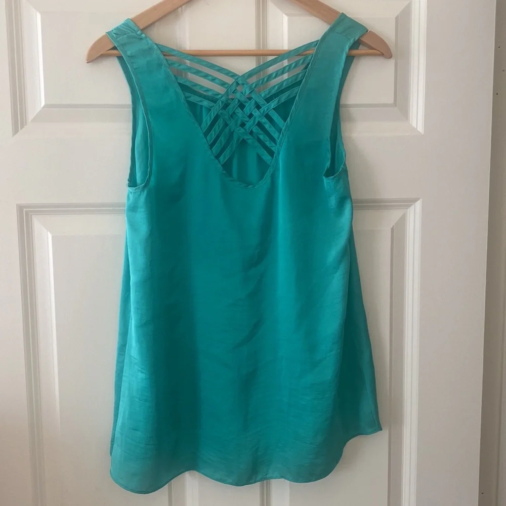 Satin Feel Braided Back Tank Top Size M Teal Green Pop of Color Summer Breezy - Picture 2 of 3
